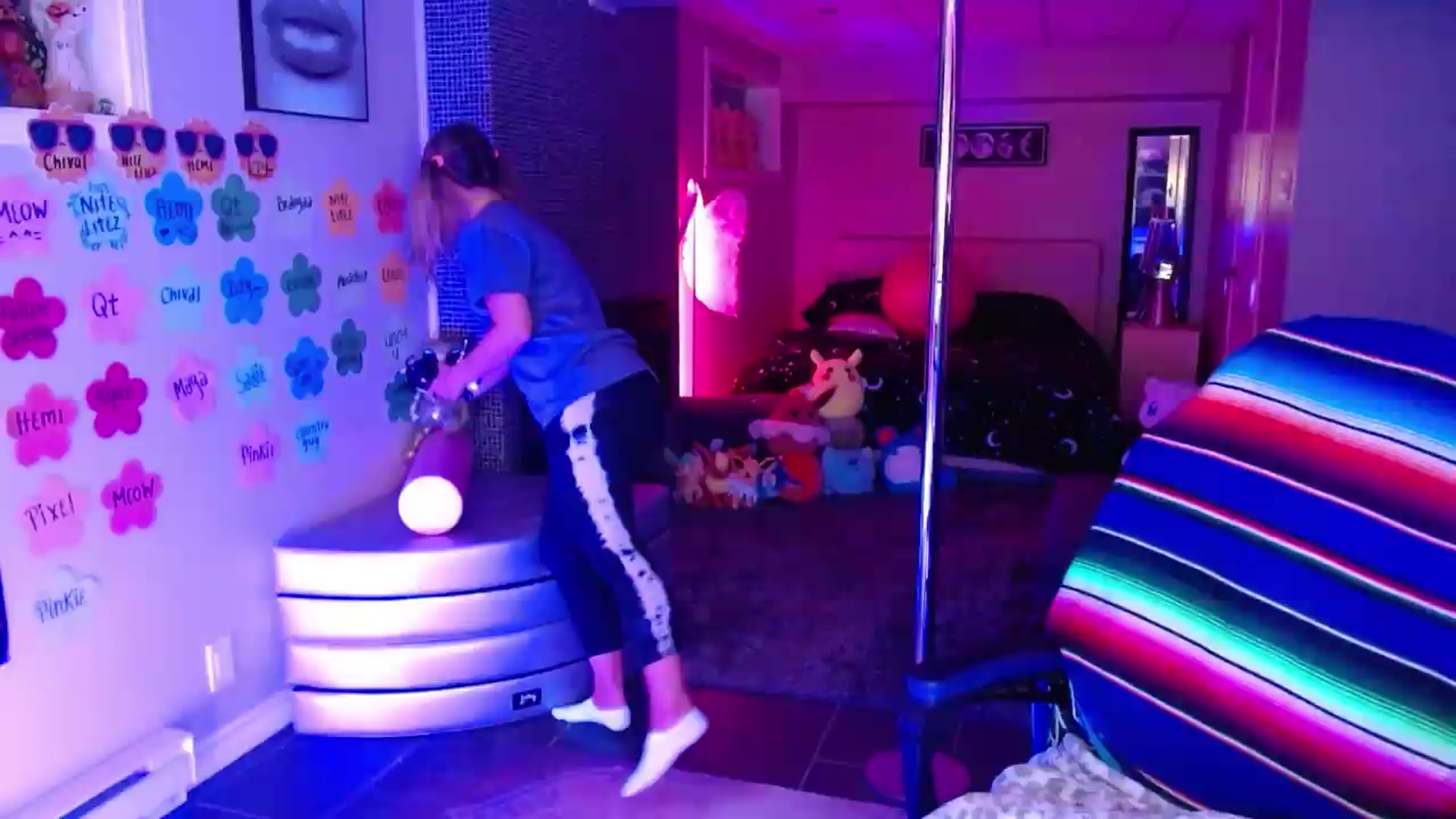 Gallery image thumbnail from Serafina's myfreecams stream on, 06/28/2026, 04:20 image 12 of 20
