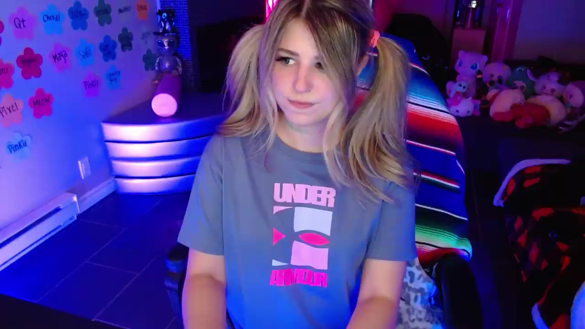 Gallery image thumbnail from Serafina's myfreecams stream on, 06/28/2026, 04:20 image 17 of 20