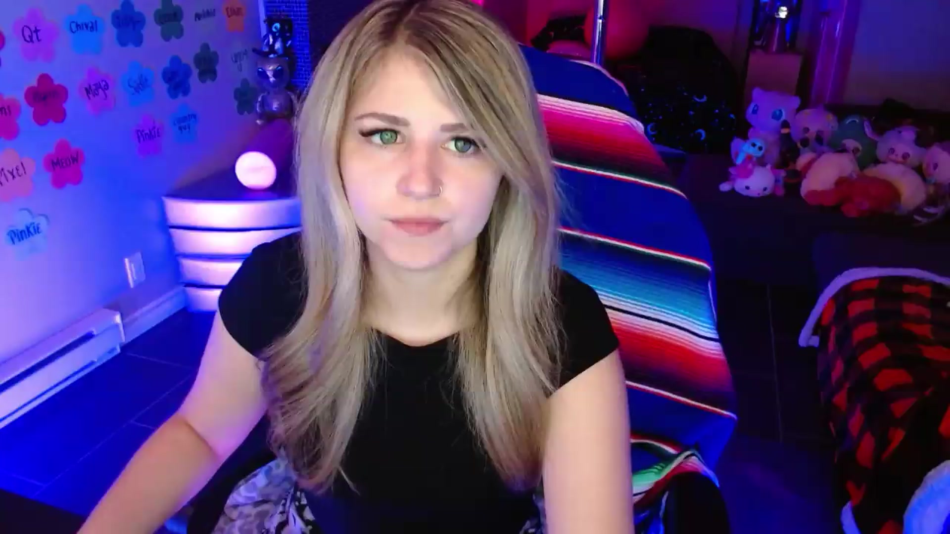 Gallery image thumbnail from Serafina's myfreecams stream on, 06/29/2026, 03:02 image 4 of 20