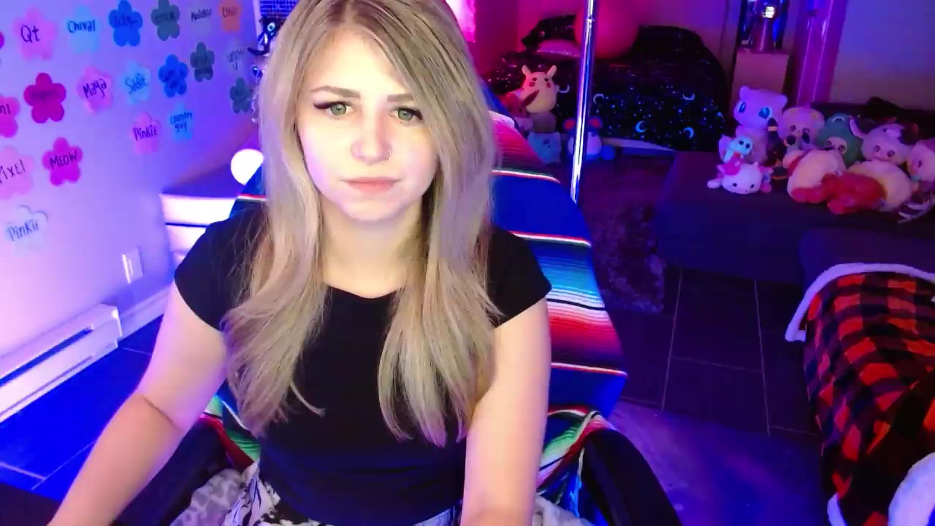 Gallery image thumbnail from Serafina's myfreecams stream on, 06/29/2026, 03:02 image 8 of 20