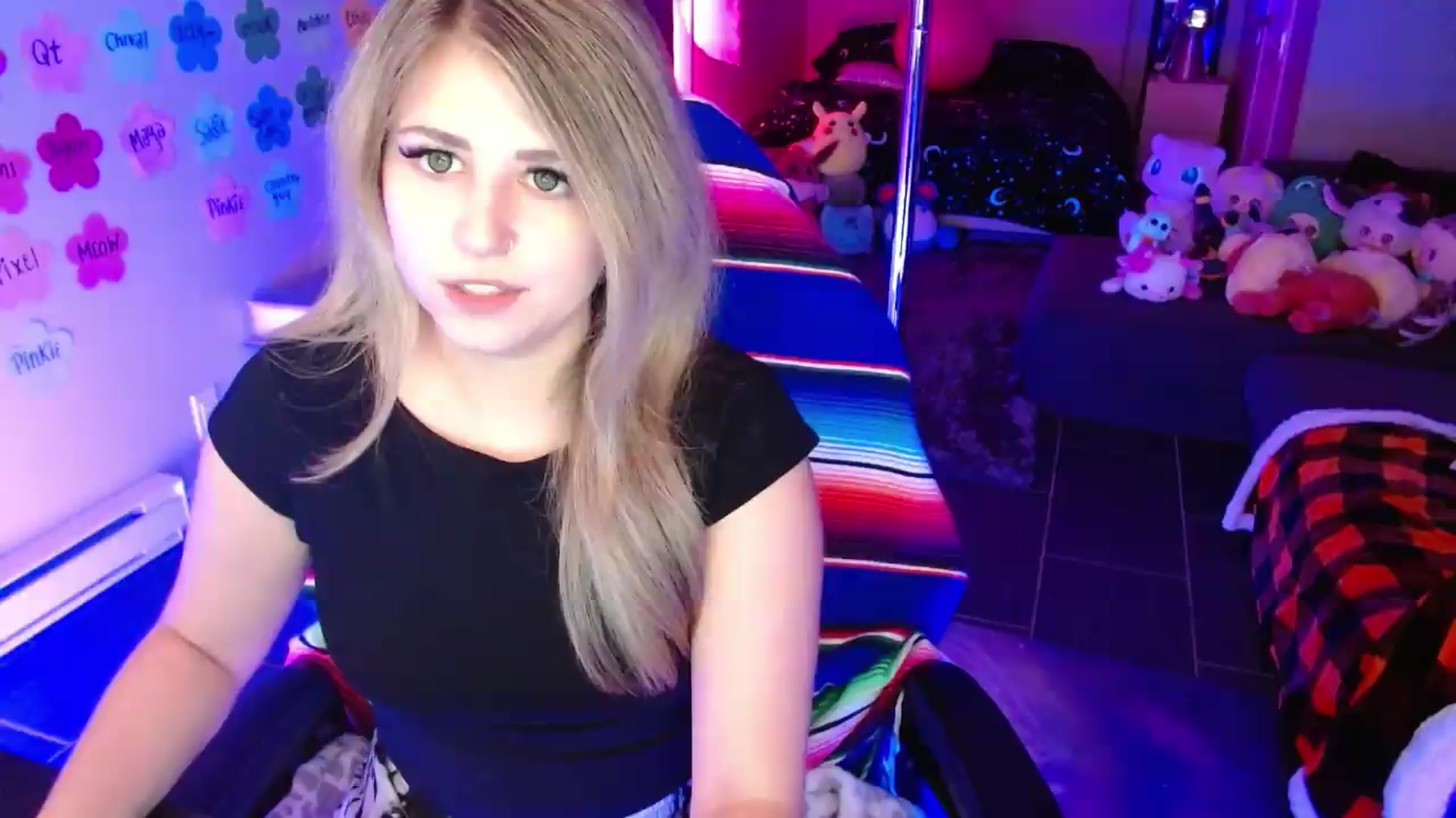 Gallery image thumbnail from Serafina's myfreecams stream on, 06/29/2026, 03:02 image 6 of 20