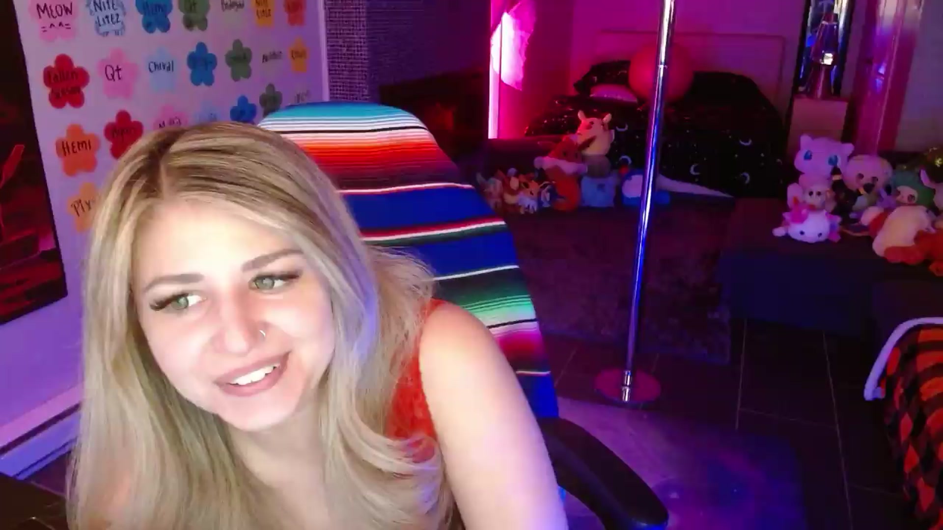 Gallery image thumbnail from Serafina's myfreecams stream on, 07/08/2026, 02:56 image 7 of 20