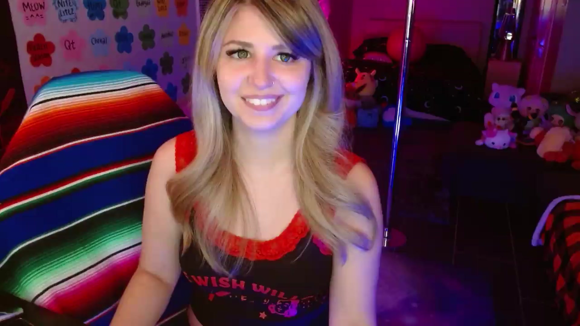 Gallery image thumbnail from Serafina's myfreecams stream on, 07/08/2026, 02:56 image 16 of 20