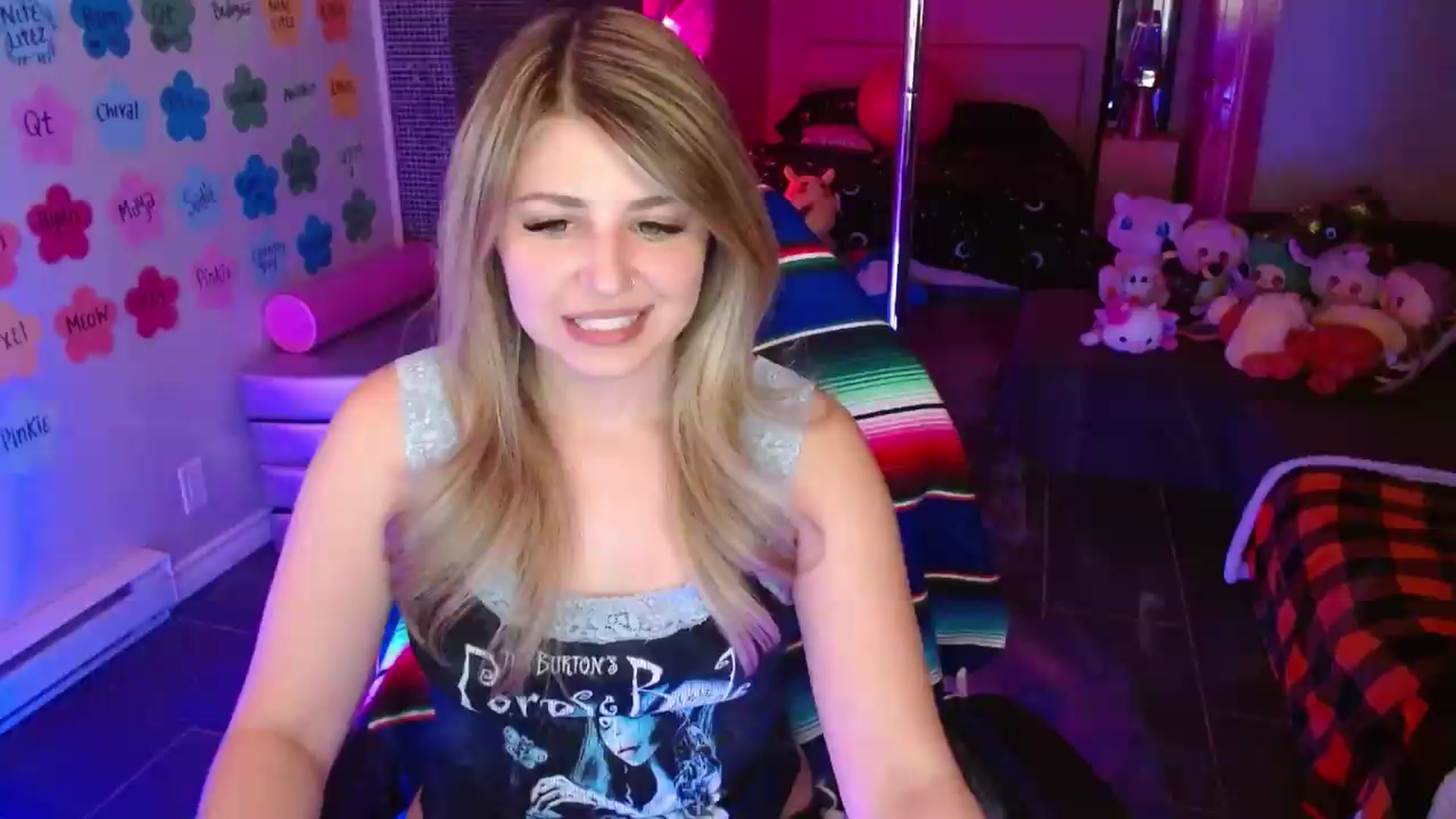 Gallery image thumbnail from Serafina's myfreecams stream on, 07/08/2026, 06:01 image 3 of 20
