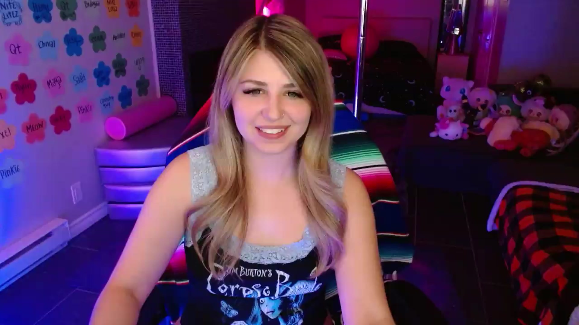 Gallery image thumbnail from Serafina's myfreecams stream on, 07/08/2026, 06:01 image 6 of 20