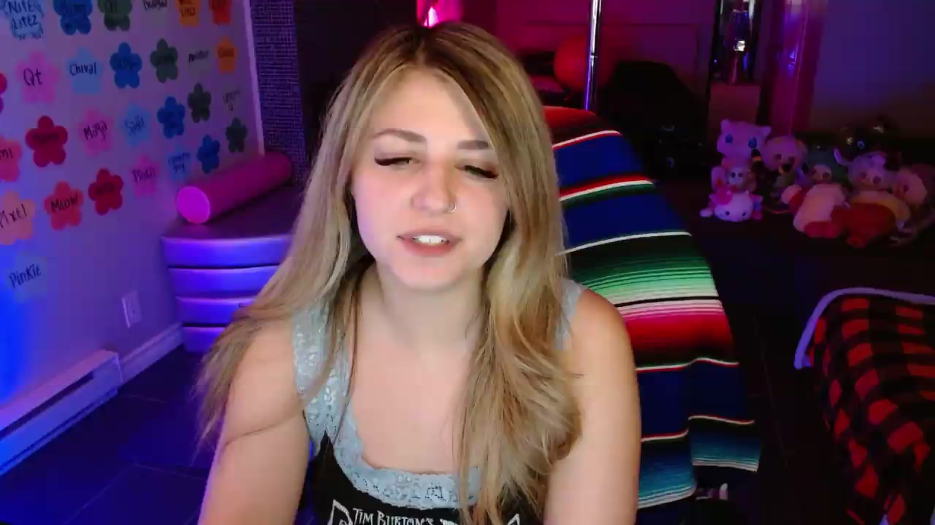 Gallery image thumbnail from Serafina's myfreecams stream on, 07/08/2026, 06:01 image 18 of 20