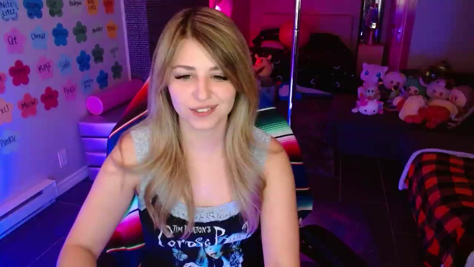 Gallery image thumbnail from Serafina's myfreecams stream on, 07/08/2026, 06:01 image 7 of 20