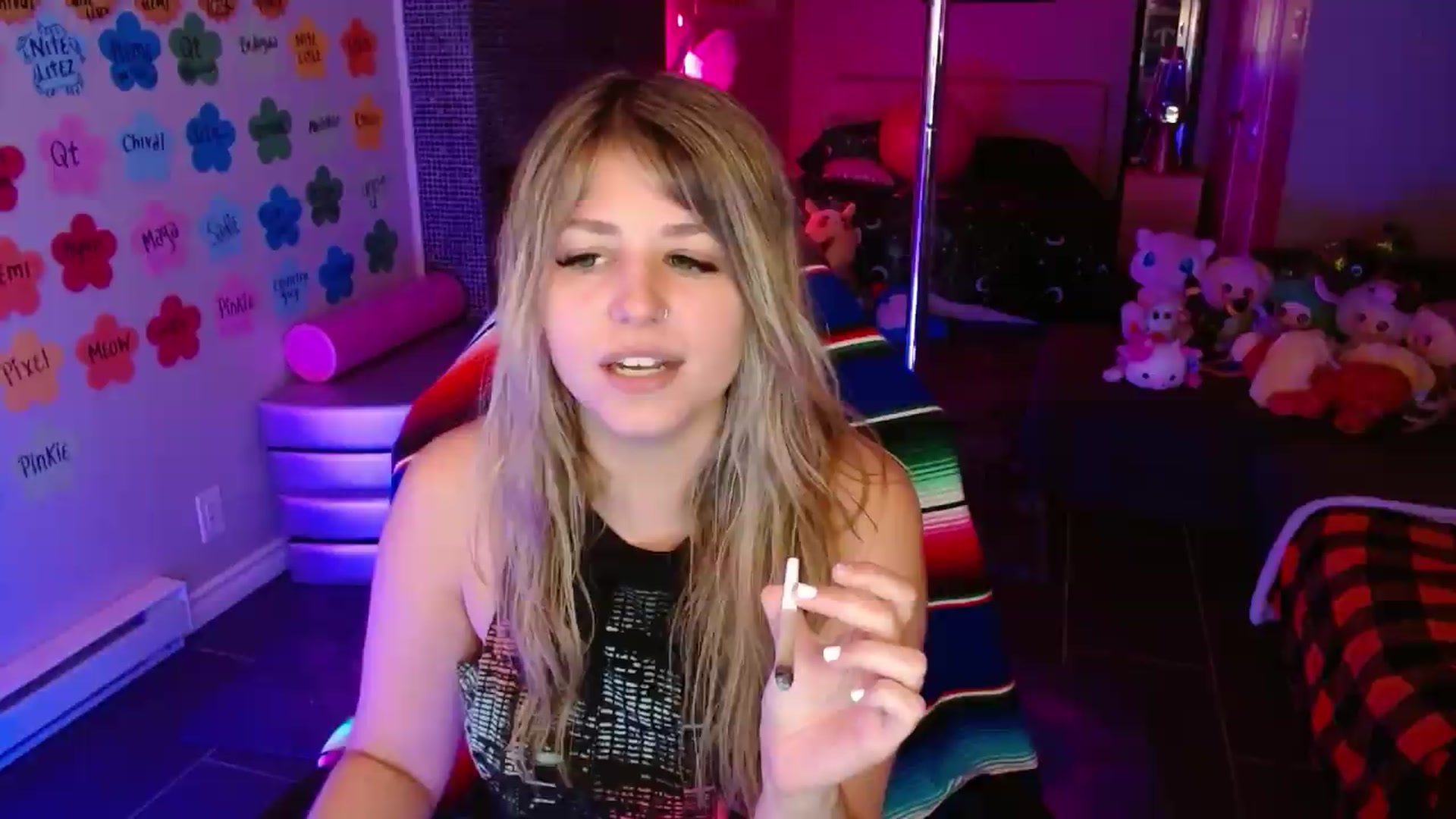 Gallery image thumbnail from Serafina's myfreecams stream on, 07/09/2026, 05:25 image 9 of 20