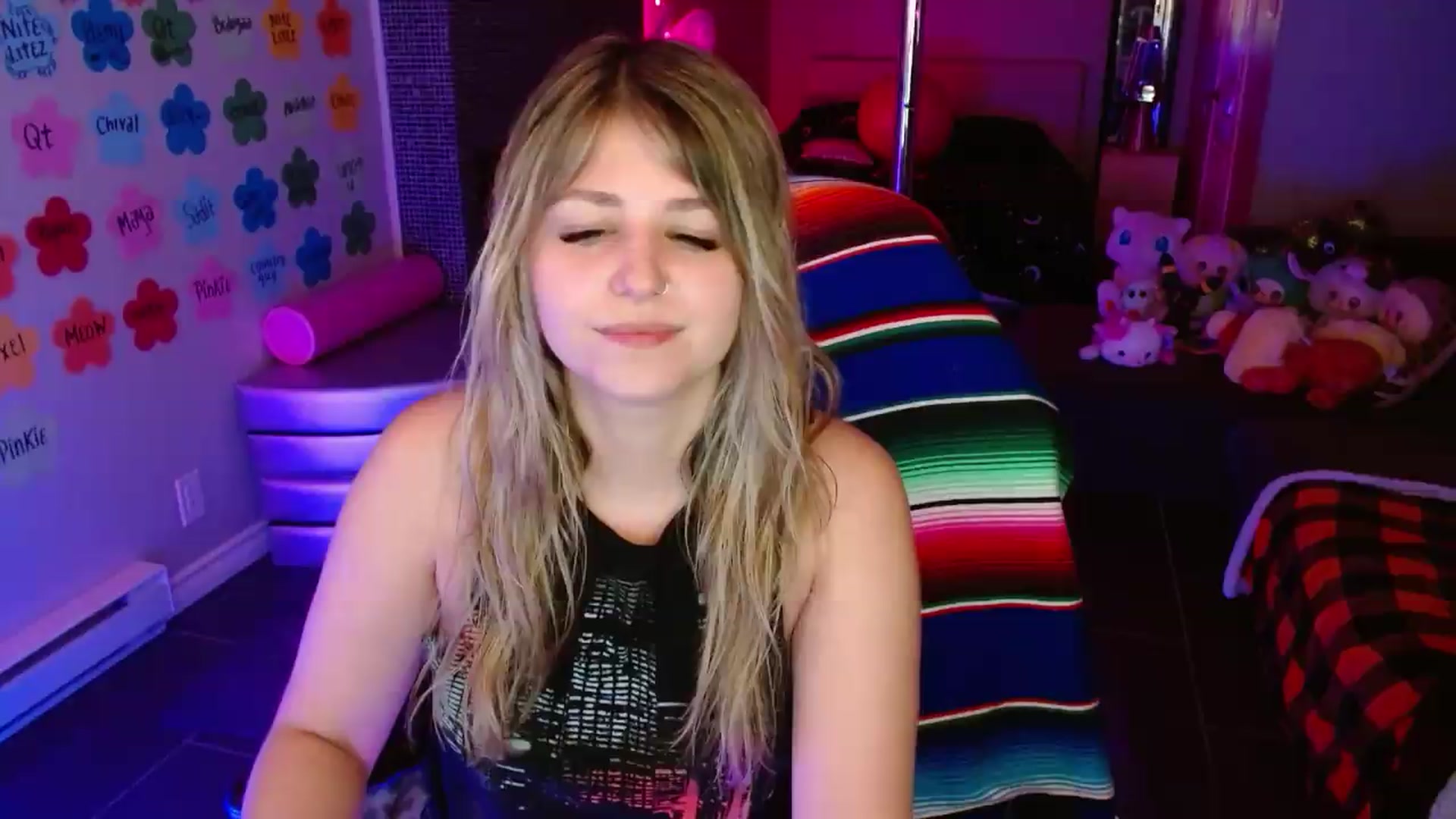 Gallery image thumbnail from Serafina's myfreecams stream on, 07/09/2026, 05:25 image 3 of 20