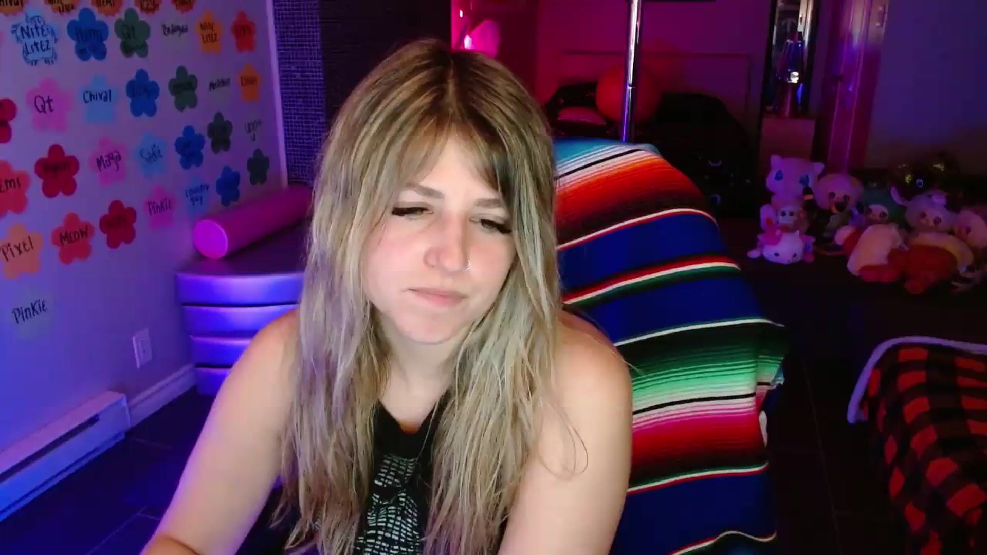 Gallery image thumbnail from Serafina's myfreecams stream on, 07/09/2026, 05:25 image 13 of 20