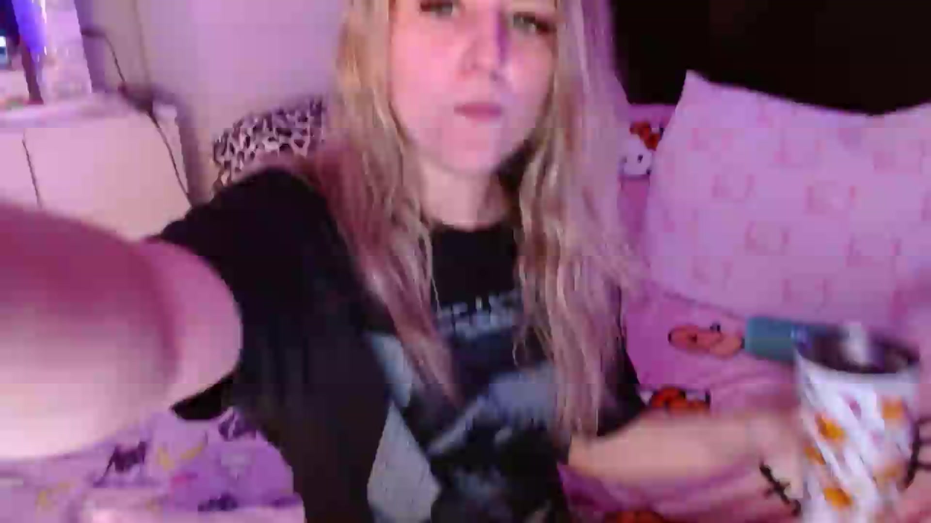 Gallery image thumbnail from Serafina's myfreecams stream on, 07/10/2026, 03:20 image 2 of 20