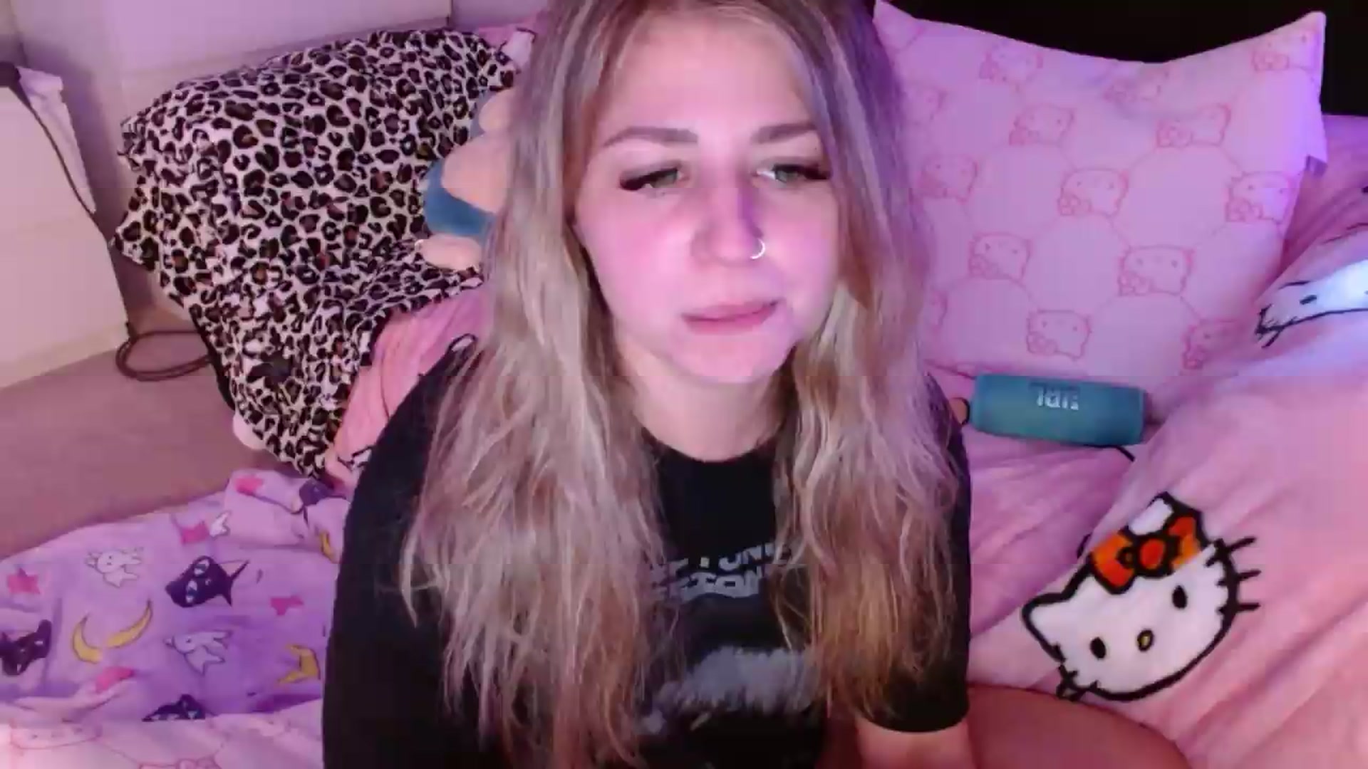 Gallery image thumbnail from Serafina's myfreecams stream on, 07/10/2026, 03:20 image 10 of 20