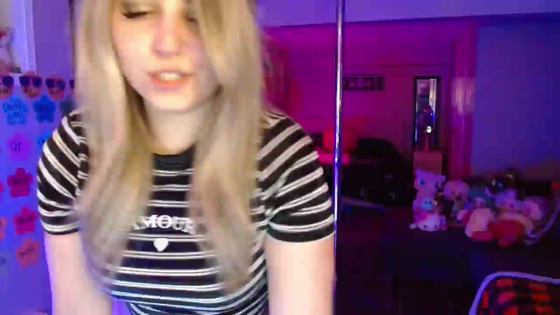 Gallery image thumbnail from Serafina's myfreecams stream on, 07/19/2026, 03:42 image 14 of 20