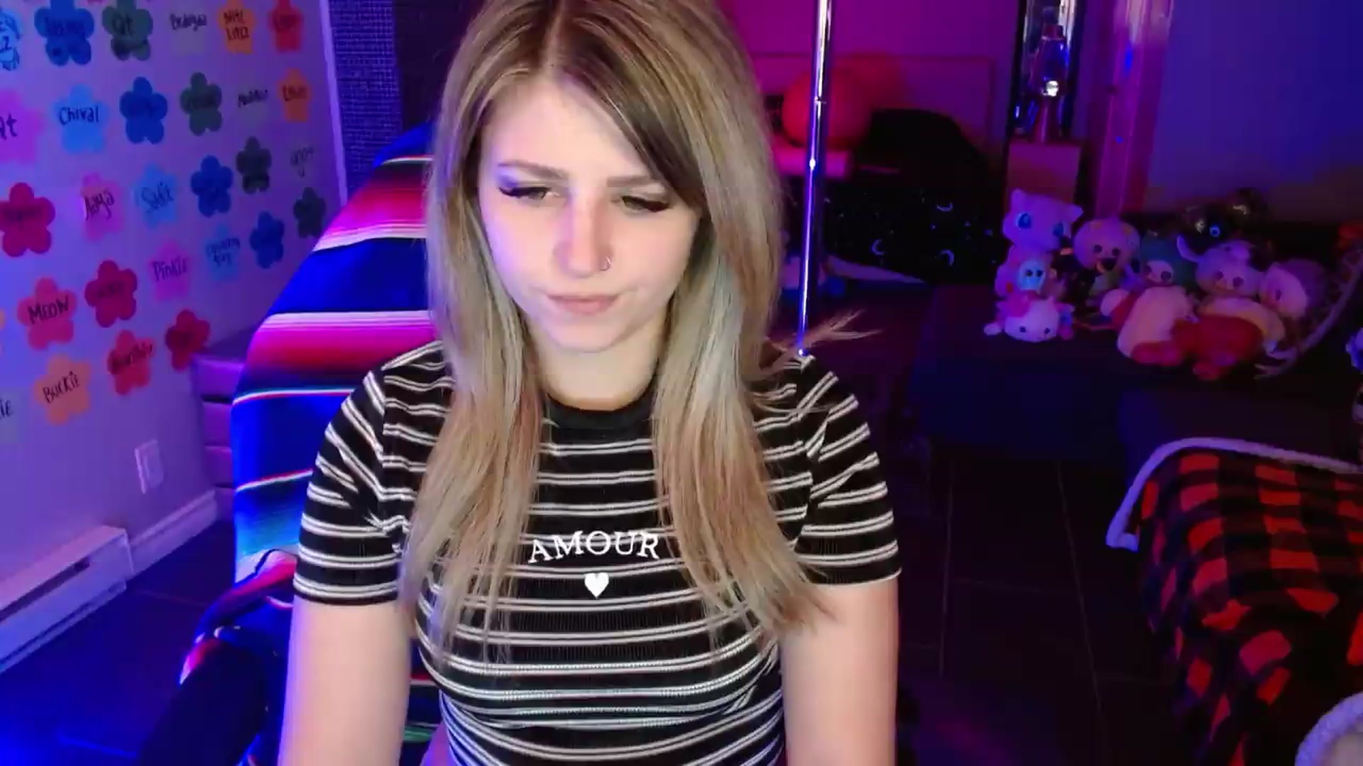 Gallery image thumbnail from Serafina's myfreecams stream on, 07/19/2026, 03:42 image 6 of 20