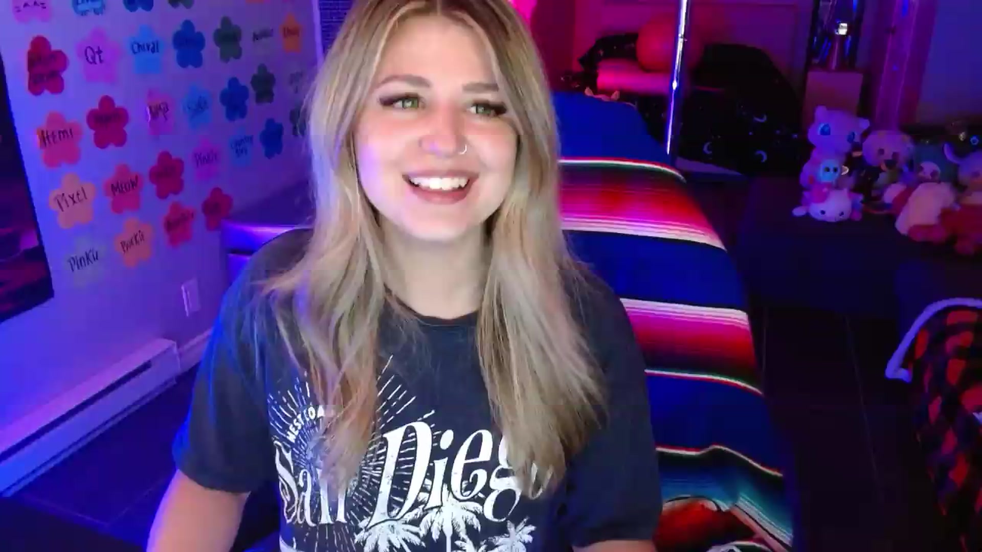 Gallery image thumbnail from Serafina's myfreecams stream on, 07/23/2026, 04:47 image 19 of 20
