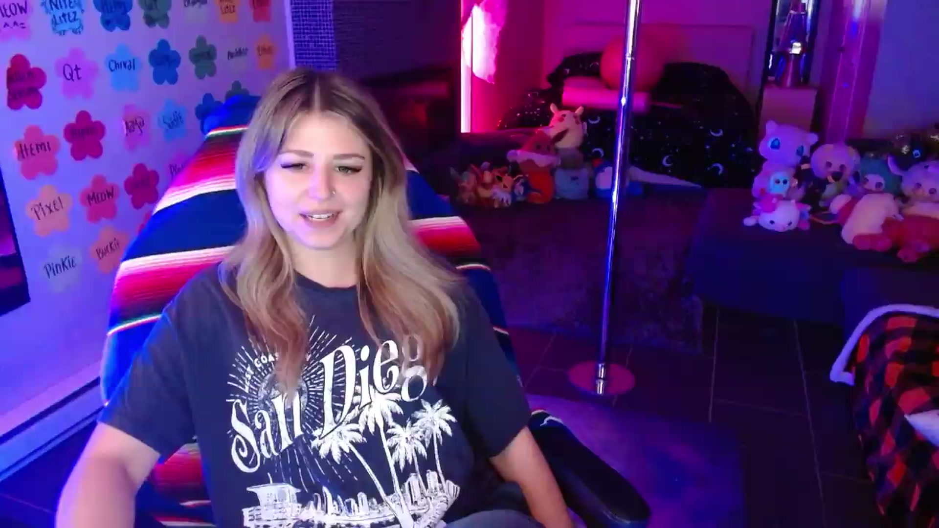 Gallery image thumbnail from Serafina's myfreecams stream on, 07/23/2026, 04:47 image 8 of 20