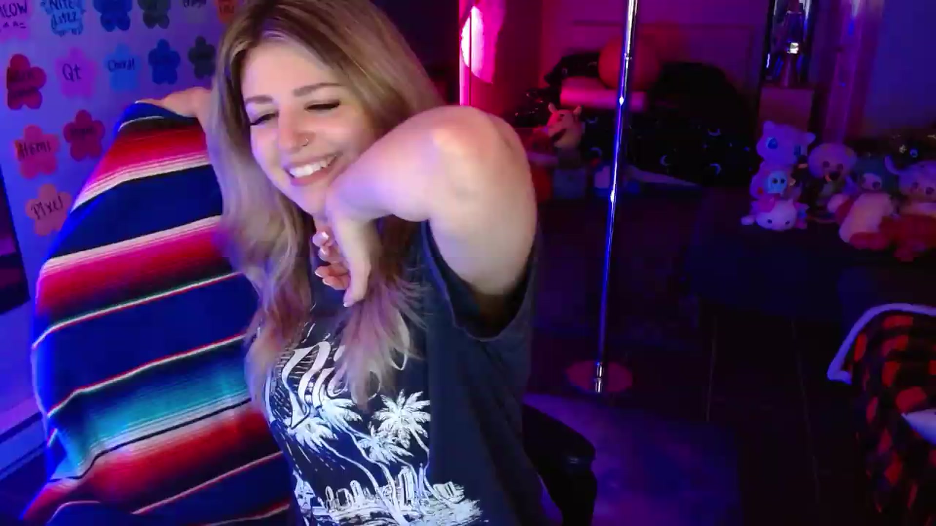 Gallery image thumbnail from Serafina's myfreecams stream on, 07/23/2026, 04:47 image 7 of 20