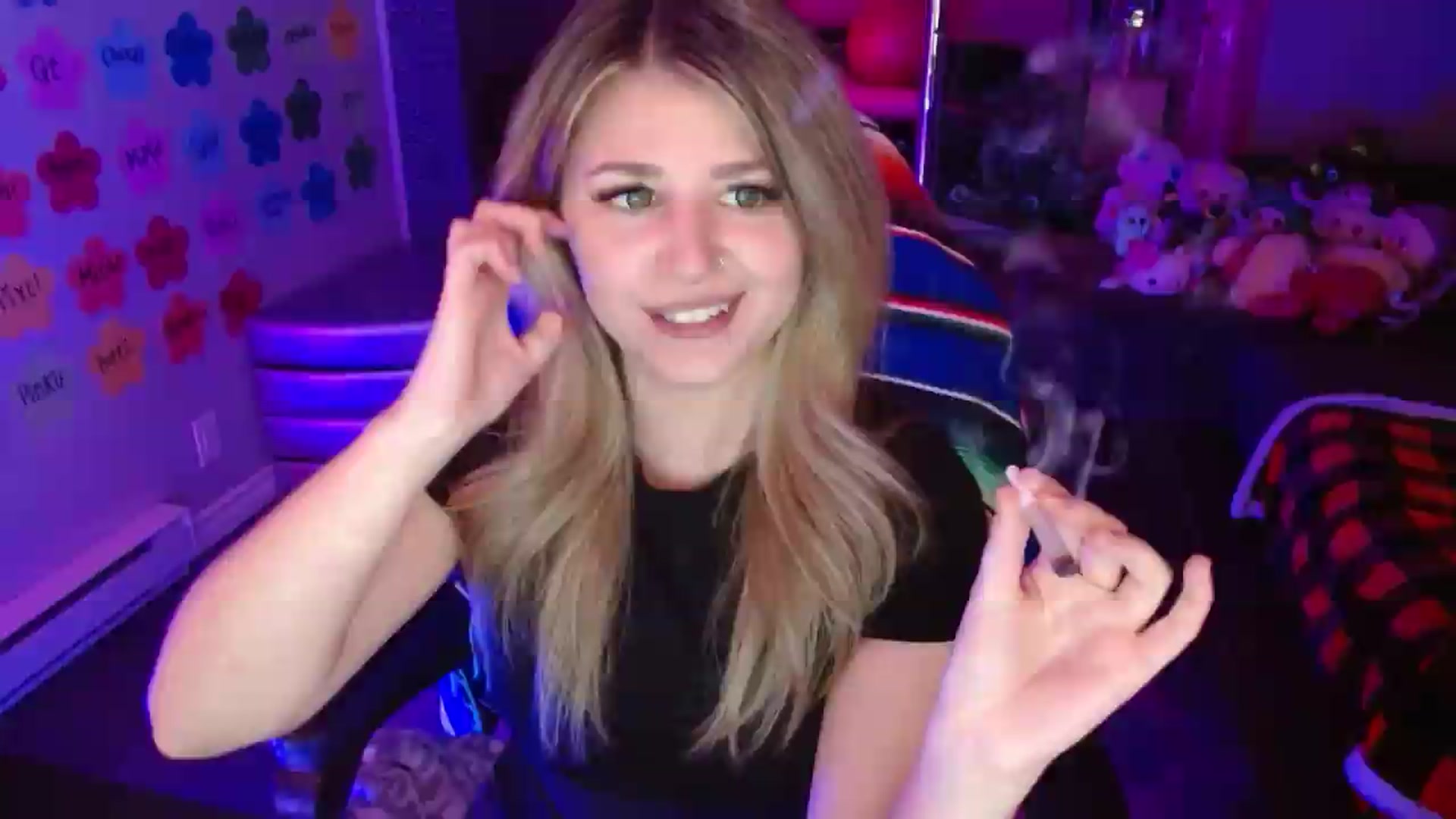 Gallery image thumbnail from Serafina's myfreecams stream on, 07/27/2026, 03:33 image 1 of 20