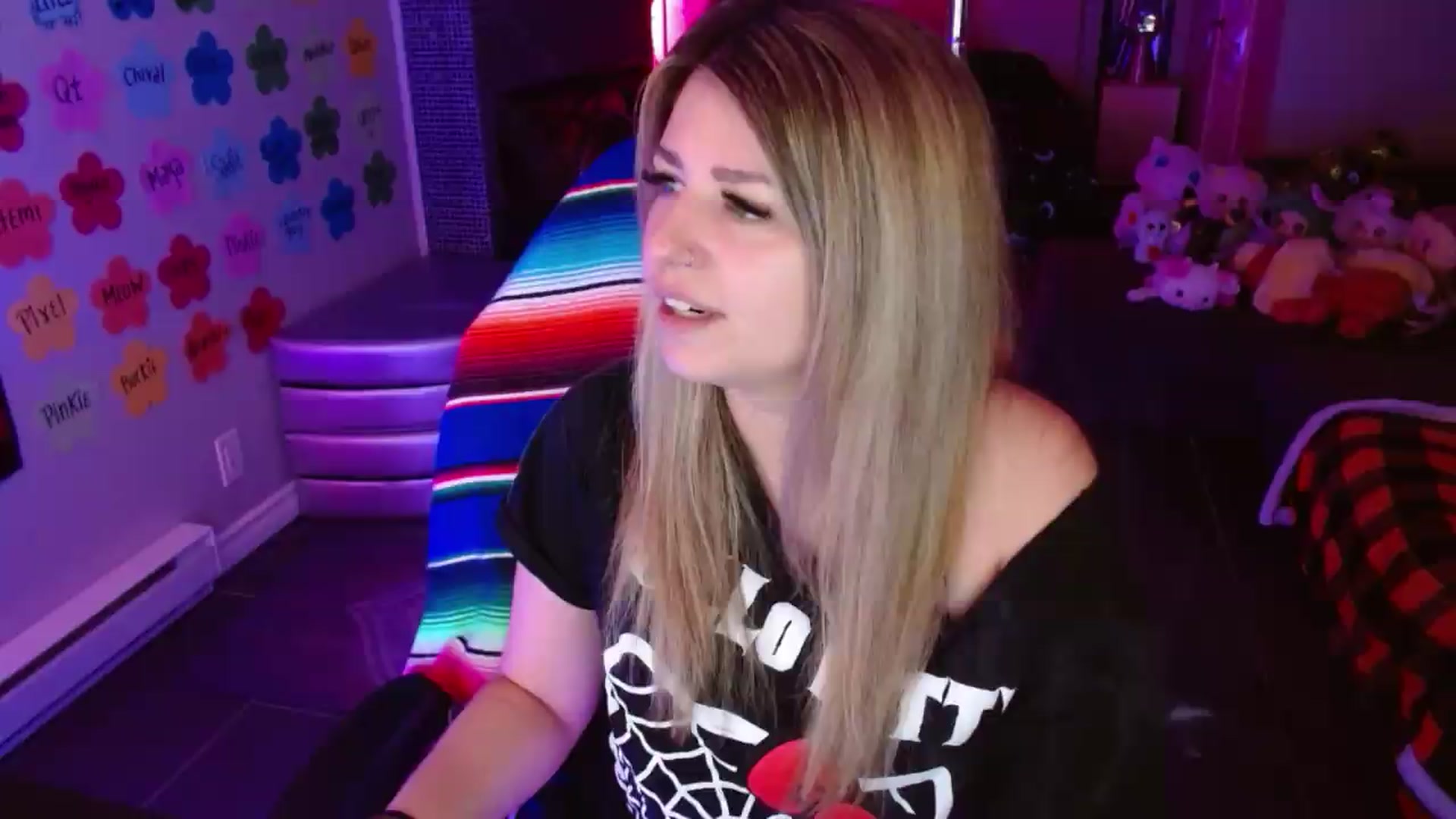 Gallery image thumbnail from Serafina's myfreecams stream on, 07/29/2026, 02:21 image 18 of 20