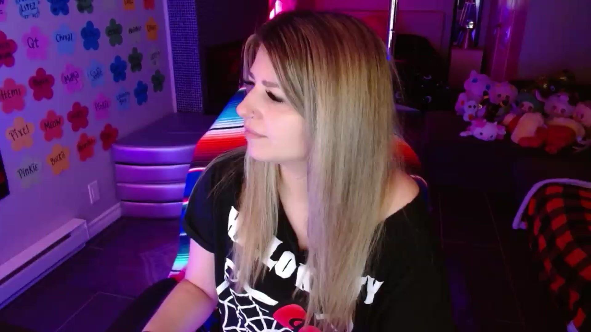 Gallery image thumbnail from Serafina's myfreecams stream on, 07/29/2026, 02:21 image 14 of 20