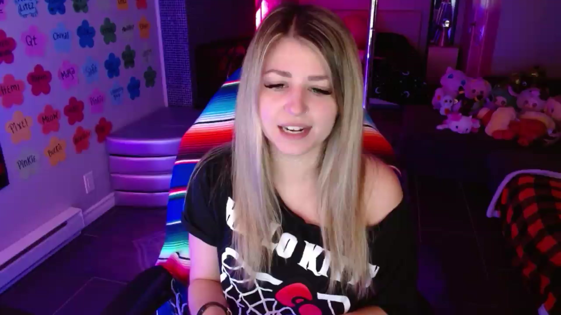 Gallery image thumbnail from Serafina's myfreecams stream on, 07/29/2026, 02:21 image 15 of 20