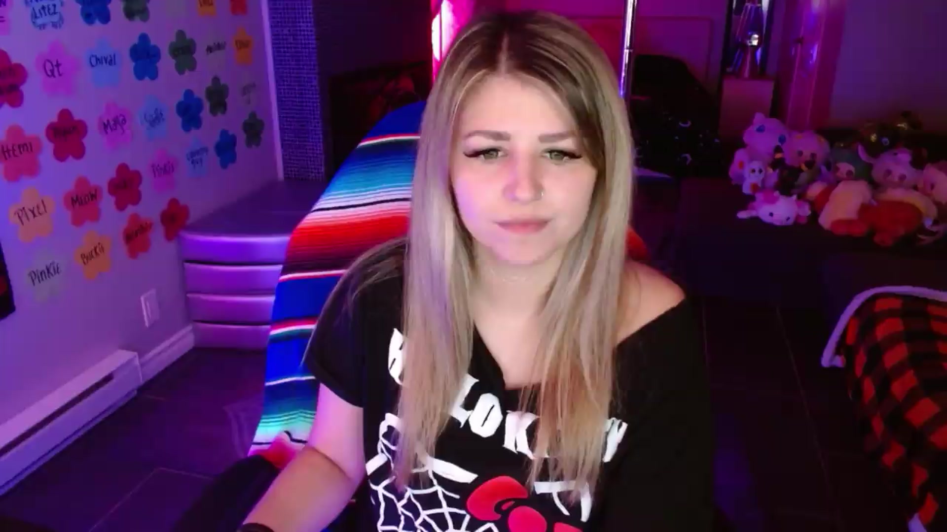 Gallery image thumbnail from Serafina's myfreecams stream on, 07/29/2026, 02:21 image 13 of 20