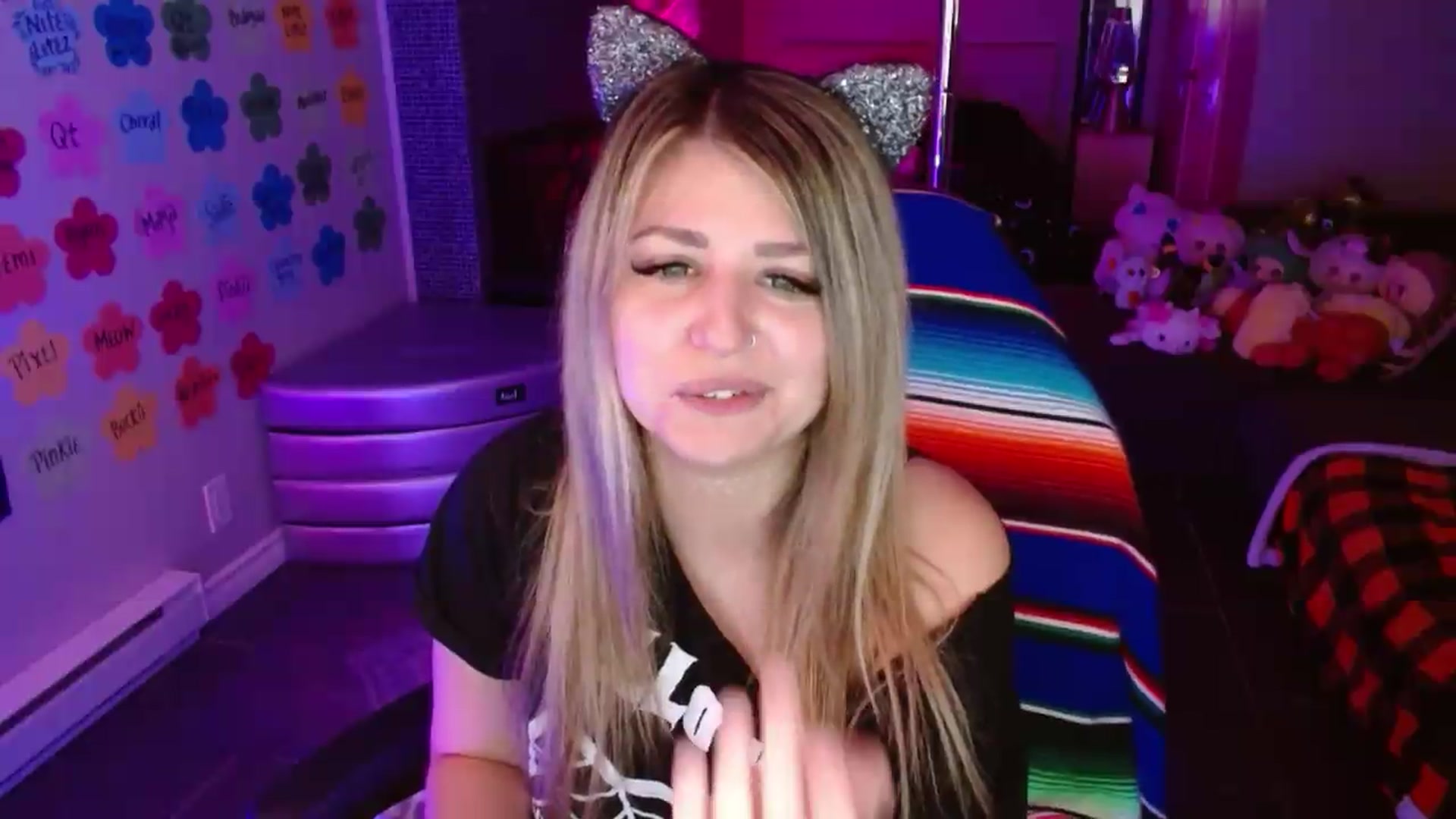 Gallery image thumbnail from Serafina's myfreecams stream on, 07/29/2026, 03:57 image 18 of 20