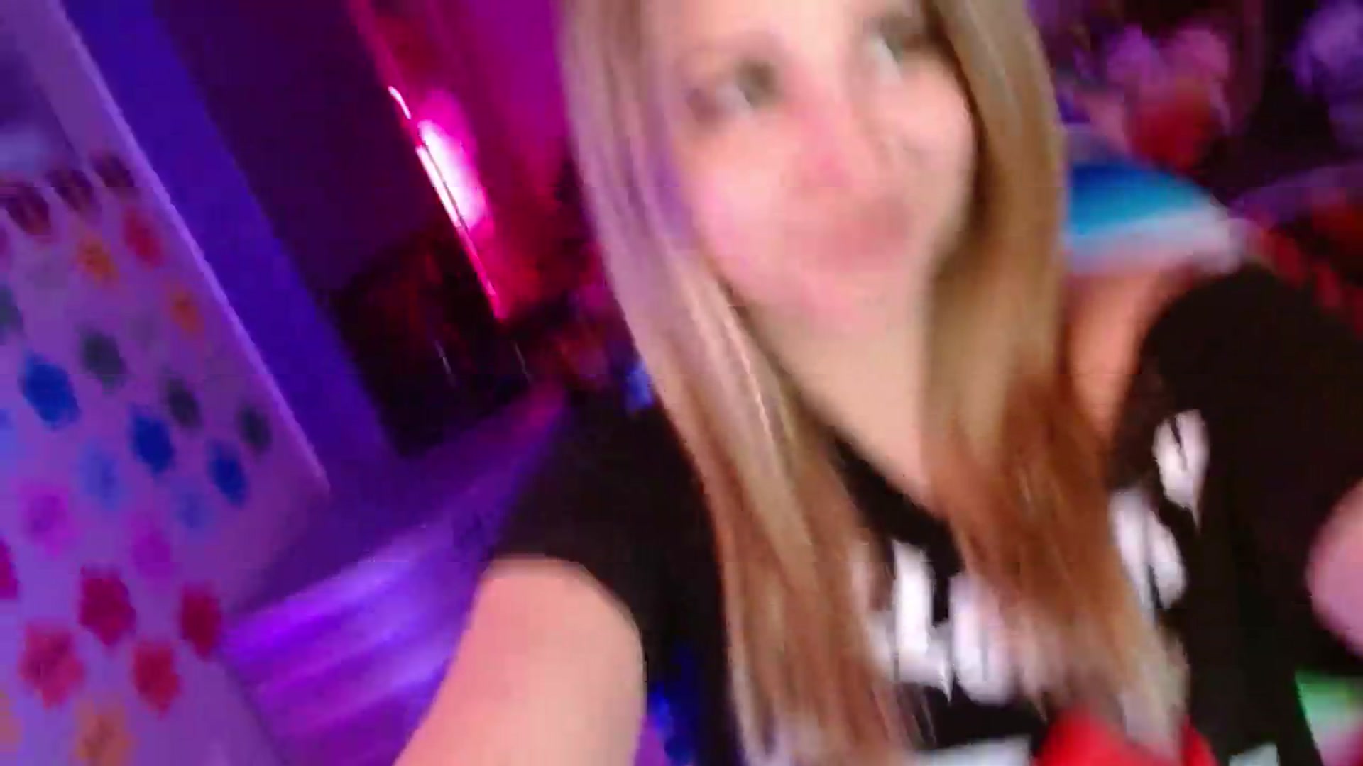 Gallery image thumbnail from Serafina's myfreecams stream on, 07/29/2026, 03:57 image 16 of 20