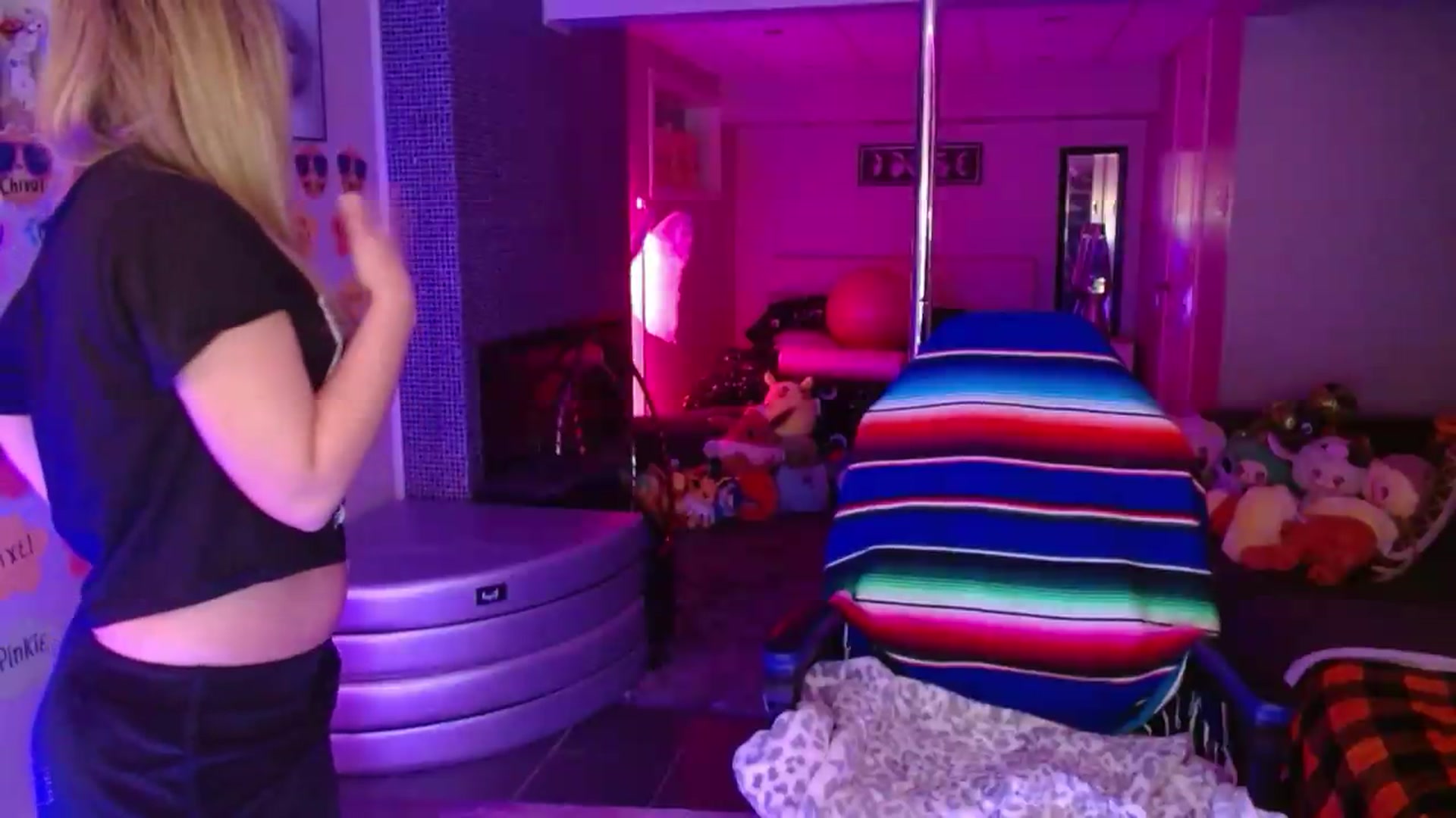 Gallery image thumbnail from Serafina's myfreecams stream on, 07/29/2026, 03:57 image 9 of 20