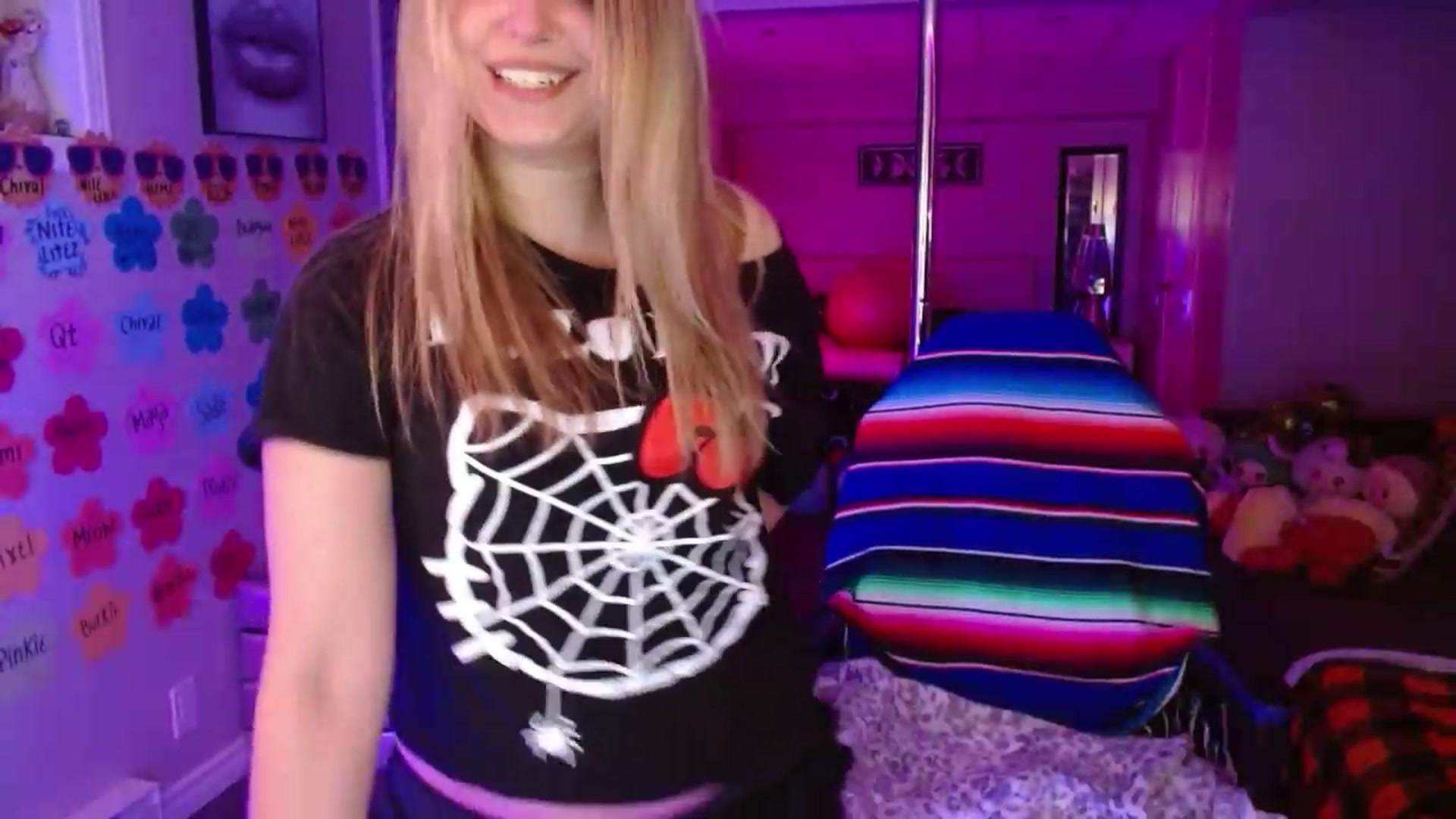 Gallery image thumbnail from Serafina's myfreecams stream on, 07/29/2026, 03:57 image 8 of 20