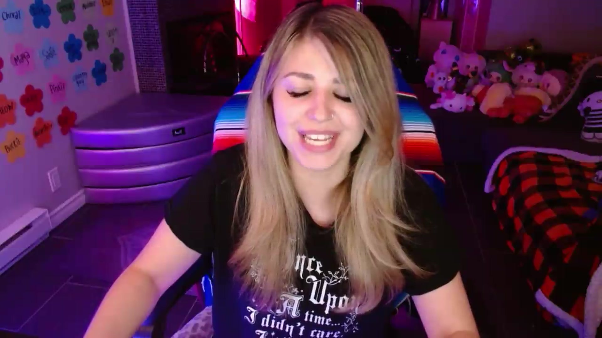 Gallery image thumbnail from Serafina's myfreecams stream on, 07/30/2026, 04:03 image 17 of 20