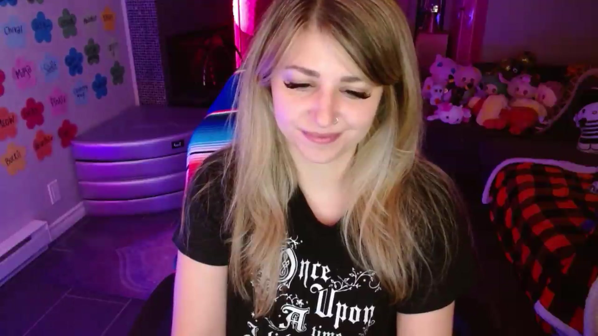 Gallery image thumbnail from Serafina's myfreecams stream on, 07/30/2026, 04:03 image 20 of 20