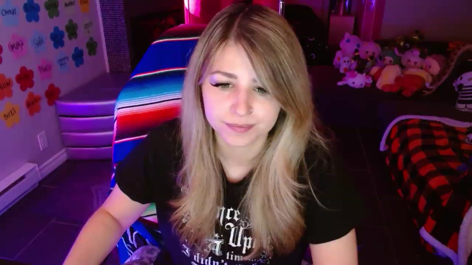 Gallery image thumbnail from Serafina's myfreecams stream on, 07/30/2026, 04:03 image 9 of 20