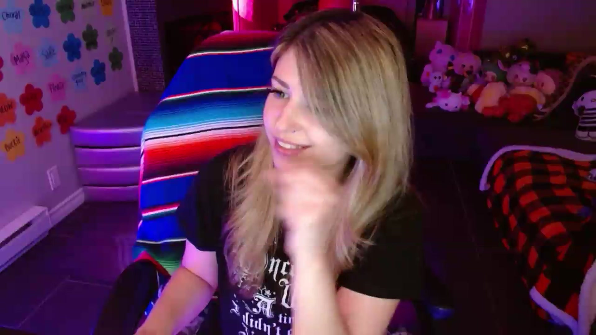 Gallery image thumbnail from Serafina's myfreecams stream on, 07/30/2026, 04:03 image 11 of 20