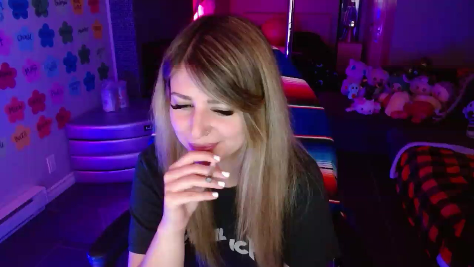 Gallery image thumbnail from Serafina's myfreecams stream on, 07/31/2026, 03:24 image 7 of 20