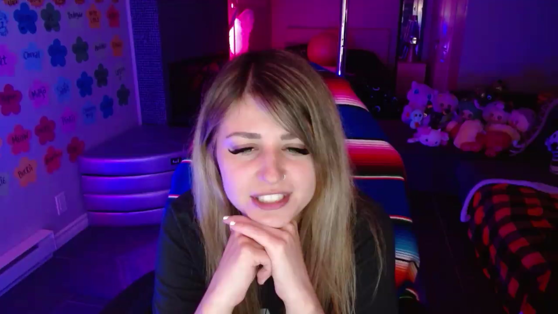 Gallery image thumbnail from Serafina's myfreecams stream on, 07/31/2026, 03:24 image 18 of 20