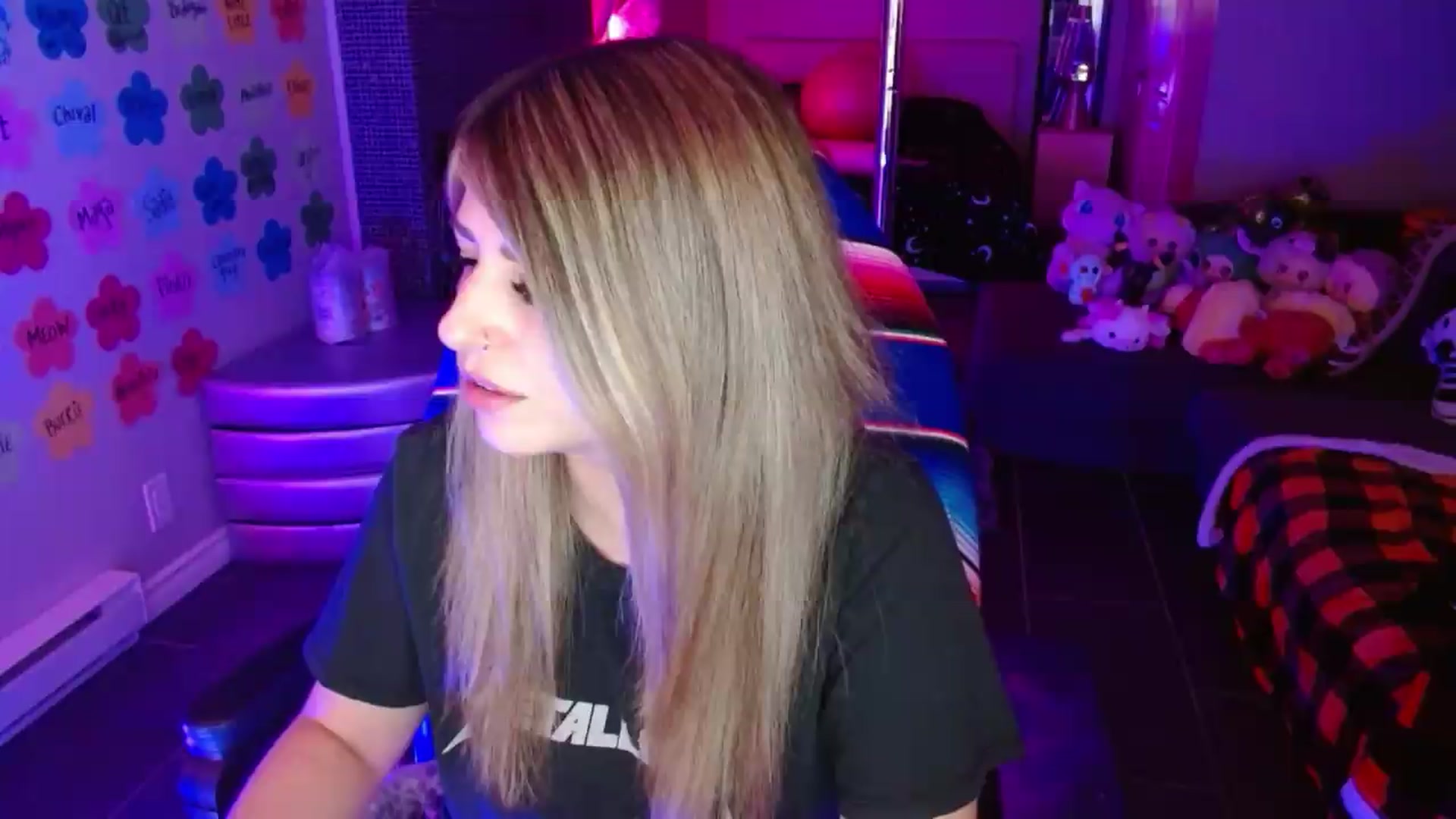 Gallery image thumbnail from Serafina's myfreecams stream on, 07/31/2026, 03:24 image 2 of 20