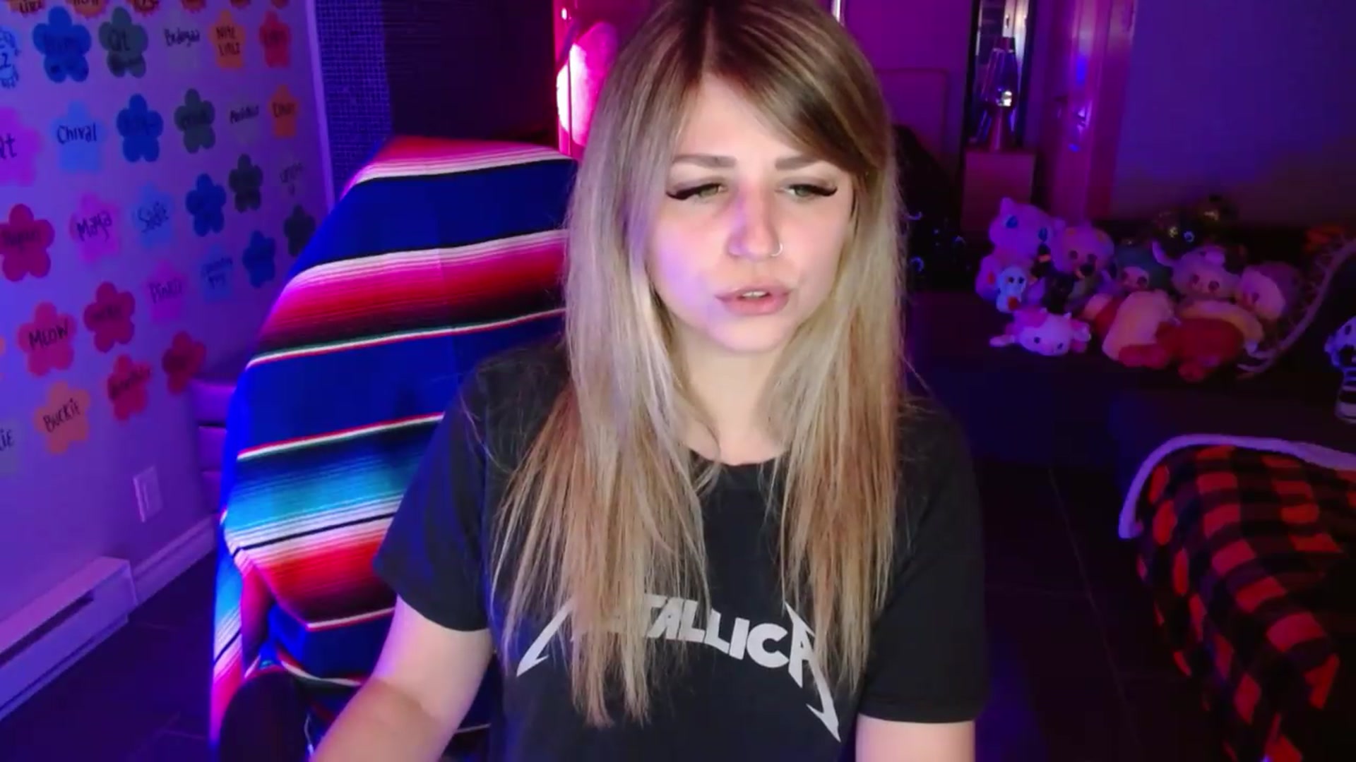 Gallery image thumbnail from Serafina's myfreecams stream on, 07/31/2026, 03:24 image 14 of 20