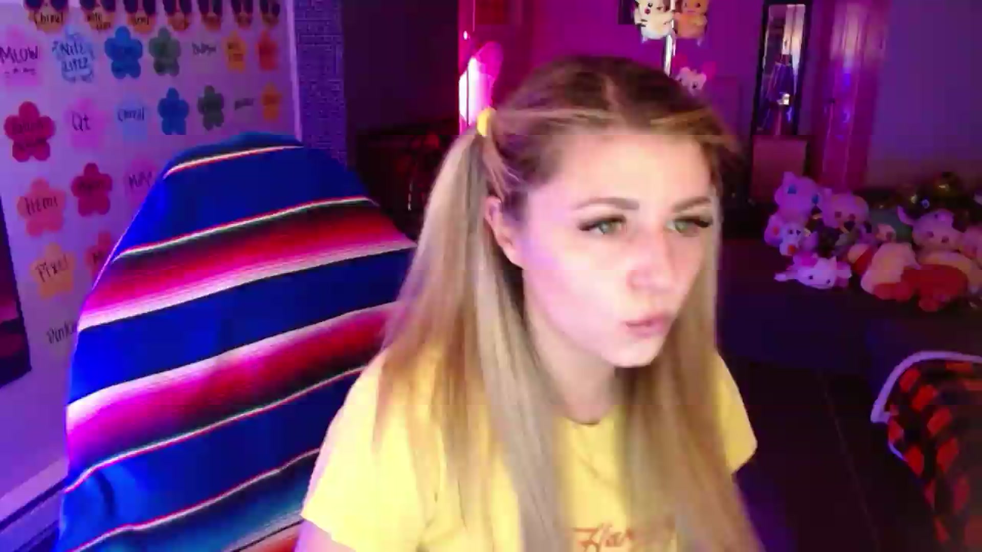 Gallery image thumbnail from Serafina's myfreecams stream on, 08/01/2026, 04:13 image 11 of 20