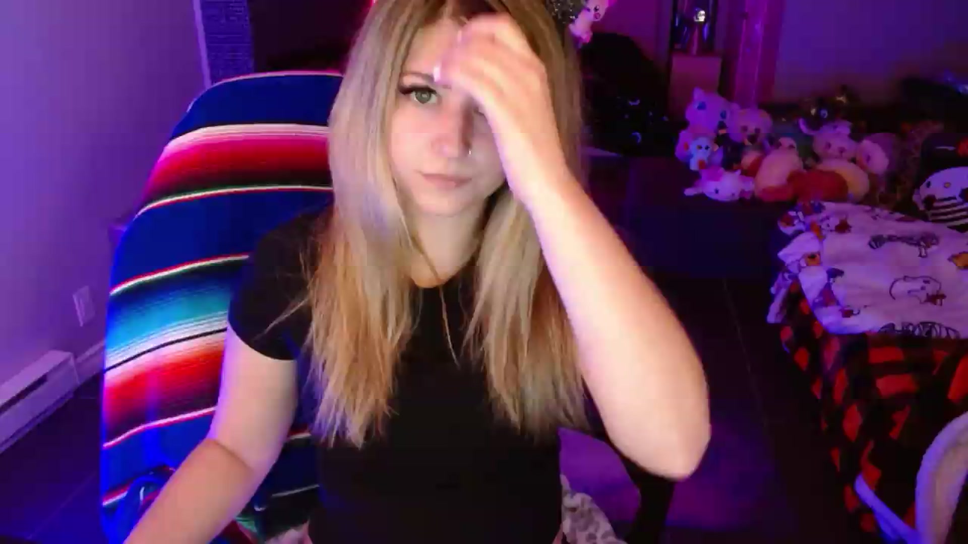 Gallery image thumbnail from Serafina's myfreecams stream on, 08/03/2026, 03:07 image 1 of 20