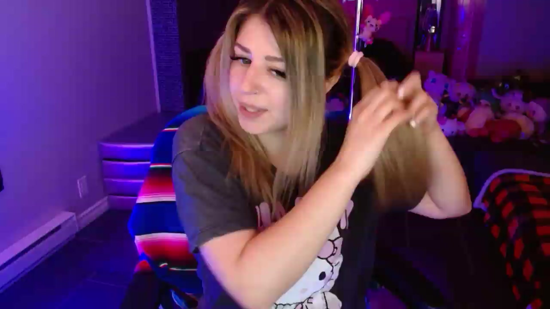 Gallery image thumbnail from Serafina's myfreecams stream on, 08/04/2026, 02:30 image 1 of 20