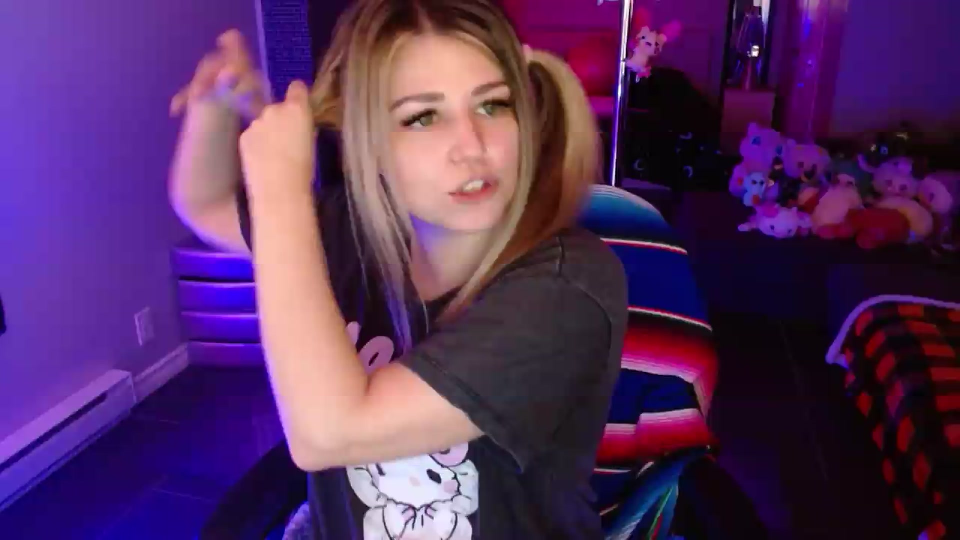 Gallery image thumbnail from Serafina's myfreecams stream on, 08/04/2026, 02:30 image 9 of 20