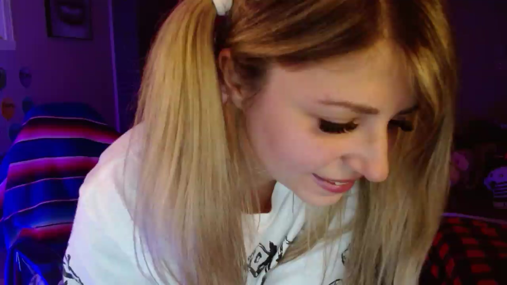 Gallery image thumbnail from Serafina's myfreecams stream on, 08/05/2026, 03:13 image 18 of 20
