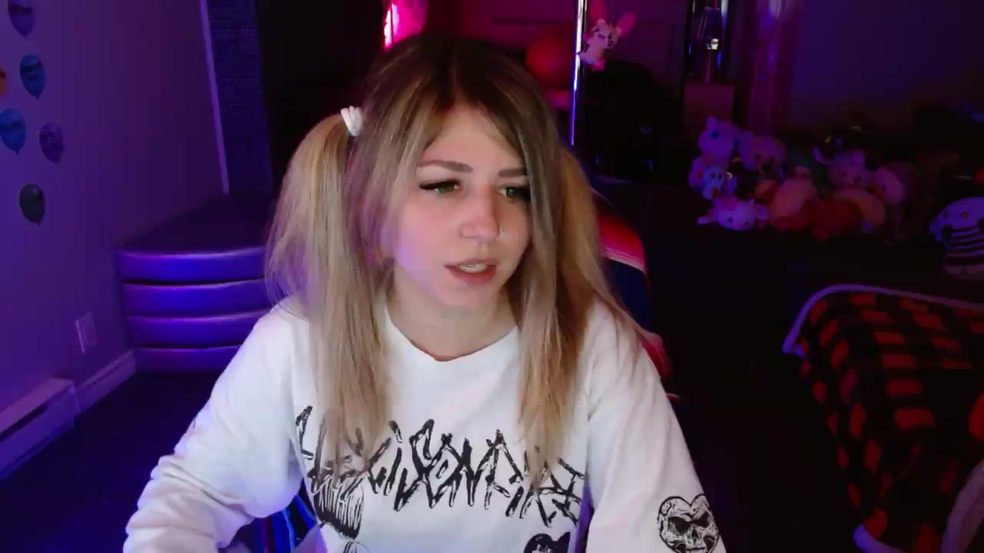 Gallery image thumbnail from Serafina's myfreecams stream on, 08/05/2026, 03:13 image 8 of 20