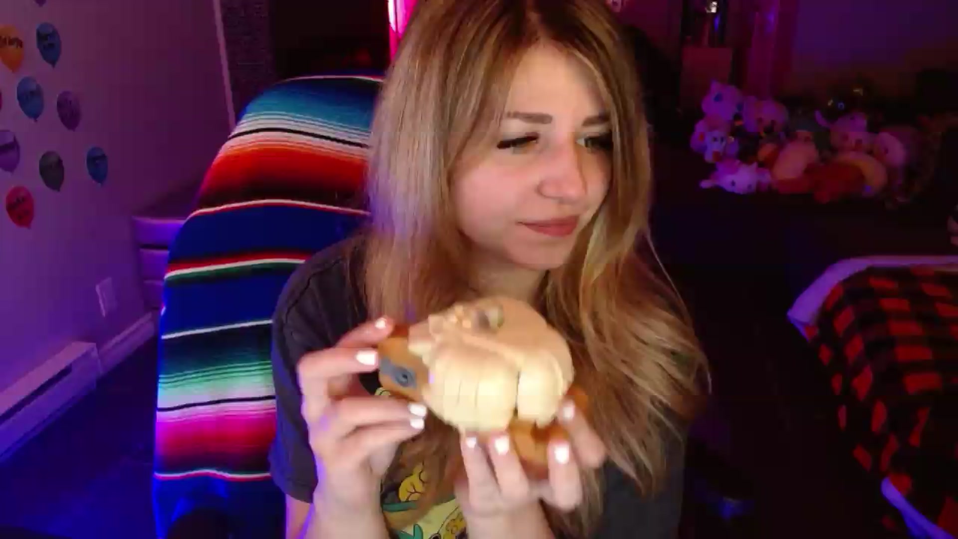 Gallery image thumbnail from Serafina's myfreecams stream on, 08/06/2026, 03:49 image 4 of 20