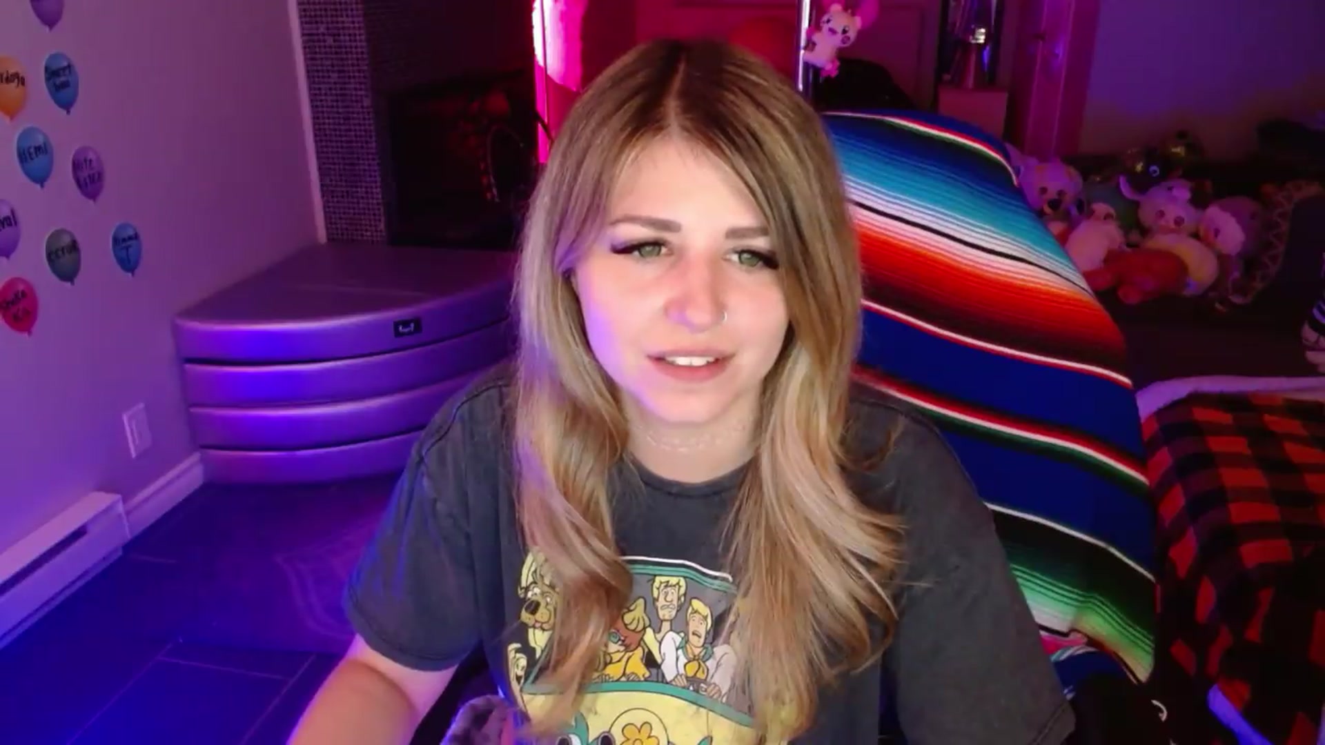 Gallery image thumbnail from Serafina's myfreecams stream on, 08/06/2026, 03:49 image 16 of 20