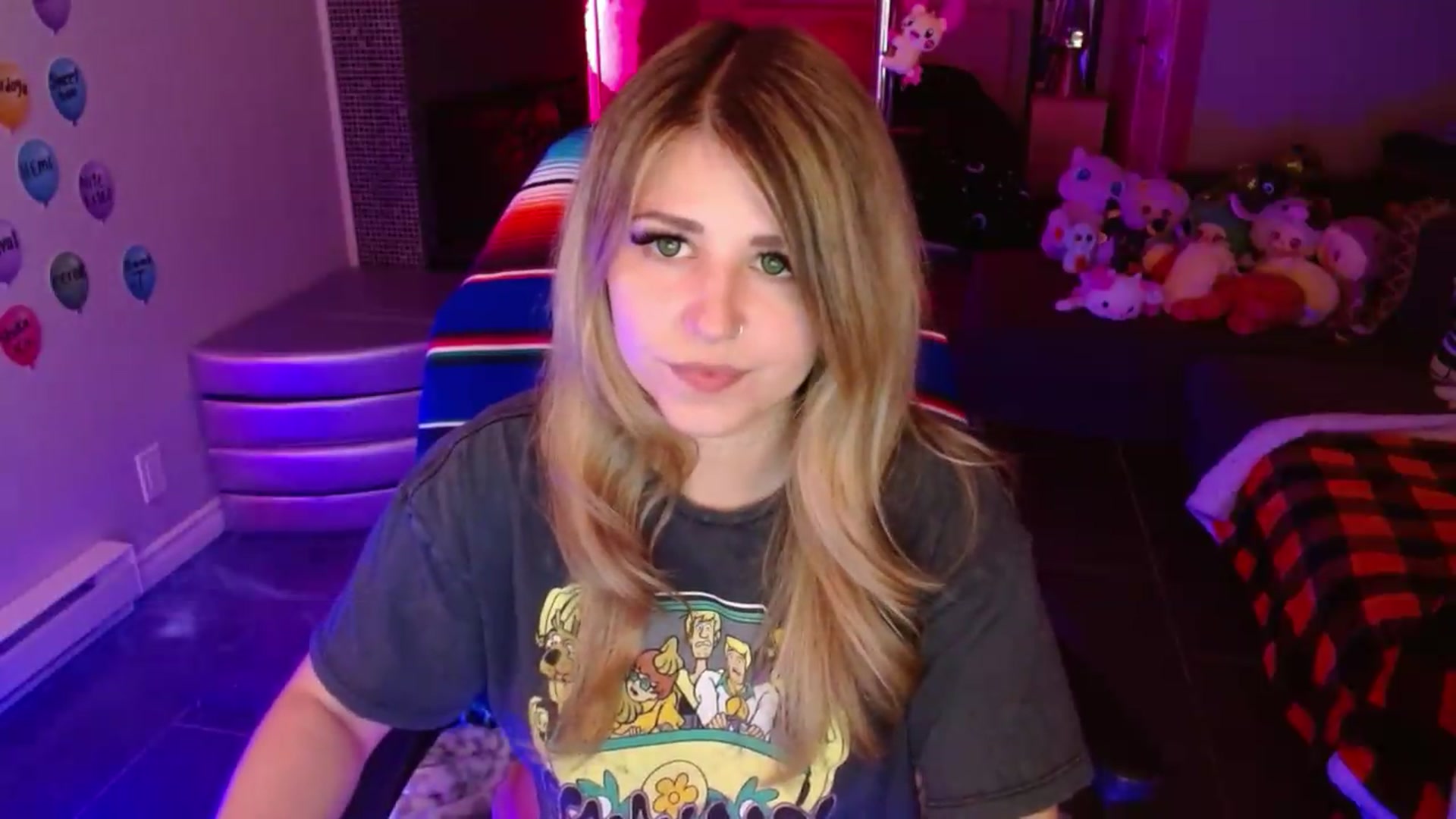 Gallery image thumbnail from Serafina's myfreecams stream on, 08/06/2026, 03:49 image 13 of 20