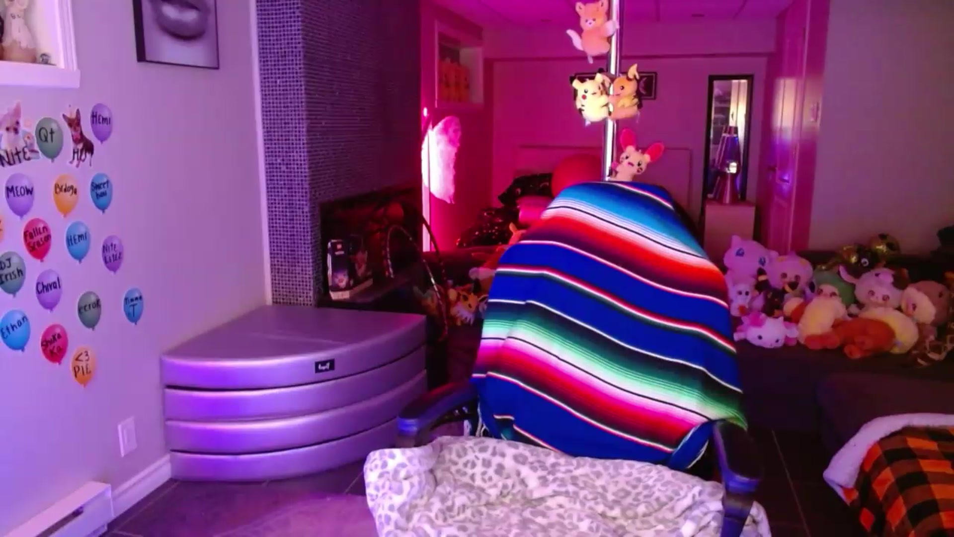 Gallery image thumbnail from Serafina's myfreecams stream on, 08/09/2026, 01:54 image 7 of 20