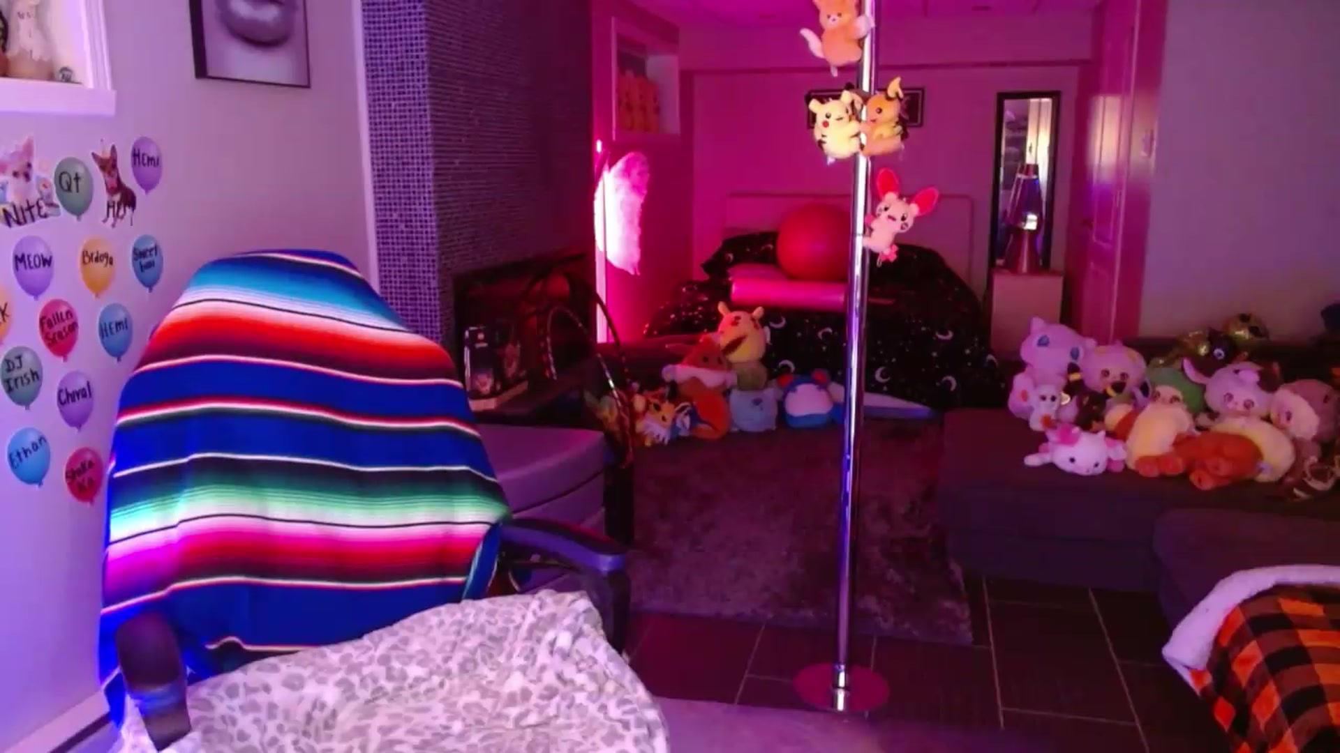 Gallery image thumbnail from Serafina's myfreecams stream on, 08/09/2026, 01:54 image 9 of 20