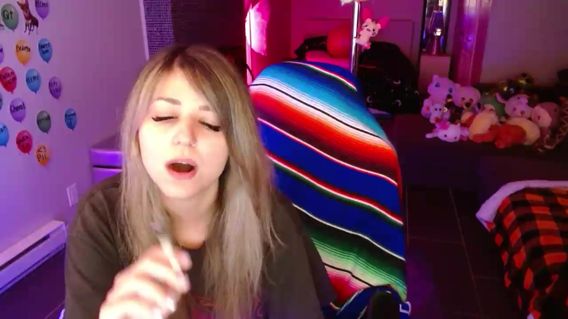 Gallery image thumbnail from Serafina's myfreecams stream on, 08/09/2026, 01:54 image 4 of 20